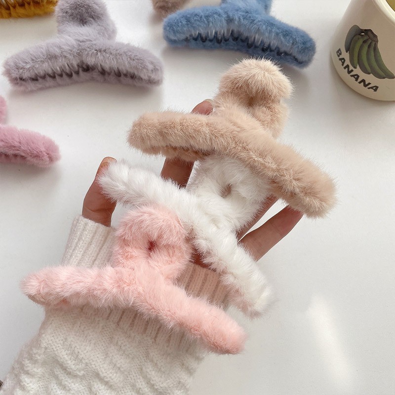 Fluffy Plush Faux Fur Big Crab - Women'S Winter Accessories Set 评论和价格