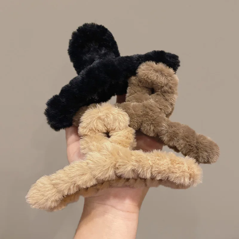 Large Plush Hair Claw Shark Cl - Women'S Winter Accessories Set 评论和价格
